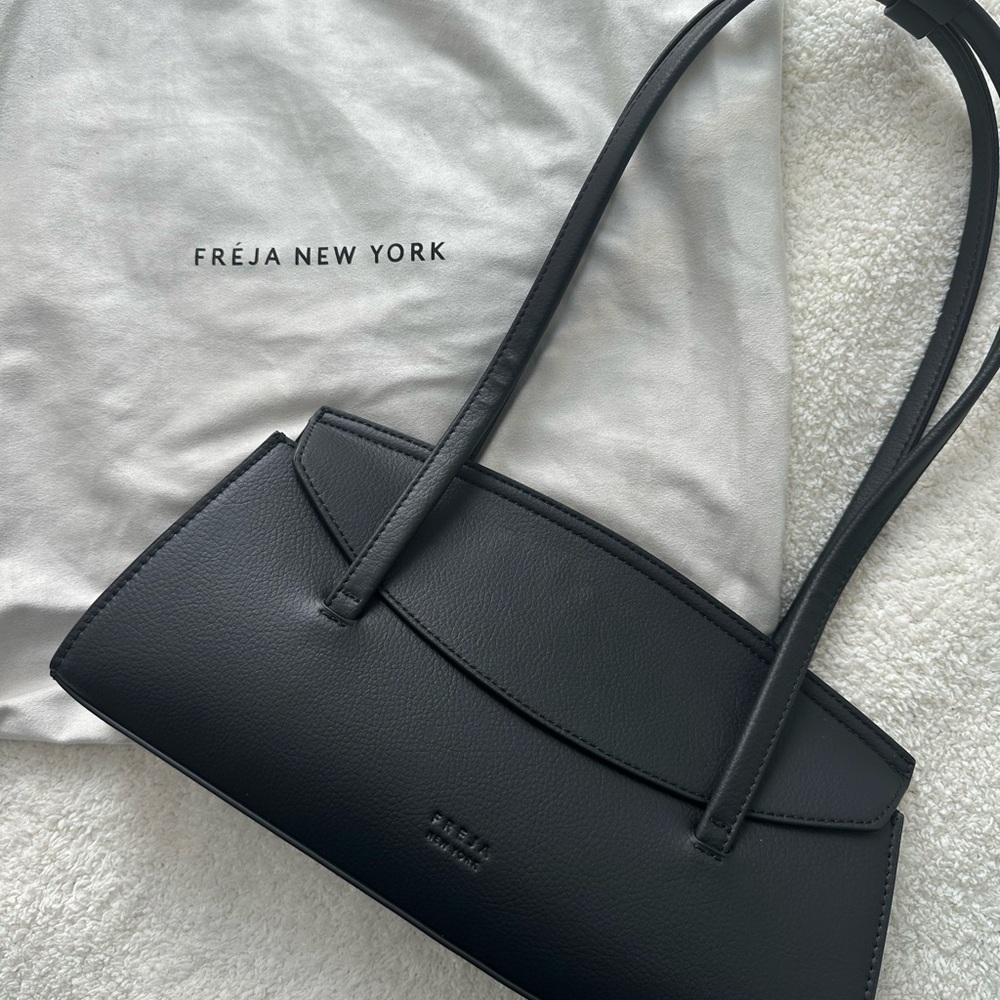 Freja Caroline bag